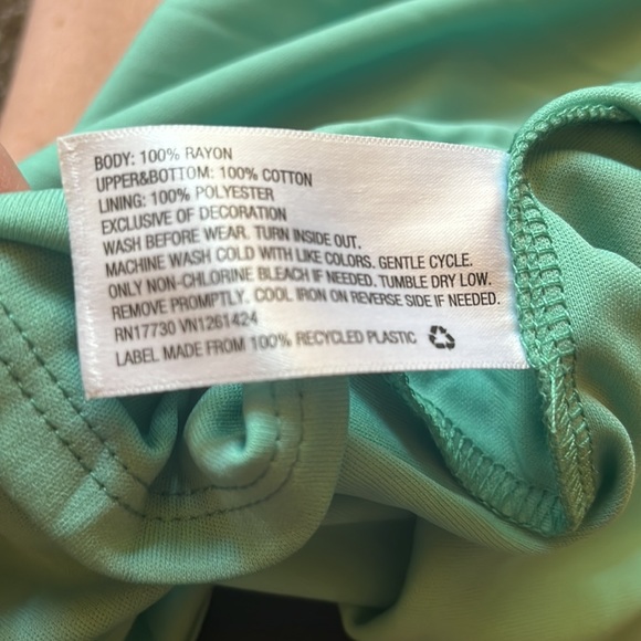 Girl’s art class Dress Various Sizes Green - Picture 5 of 7